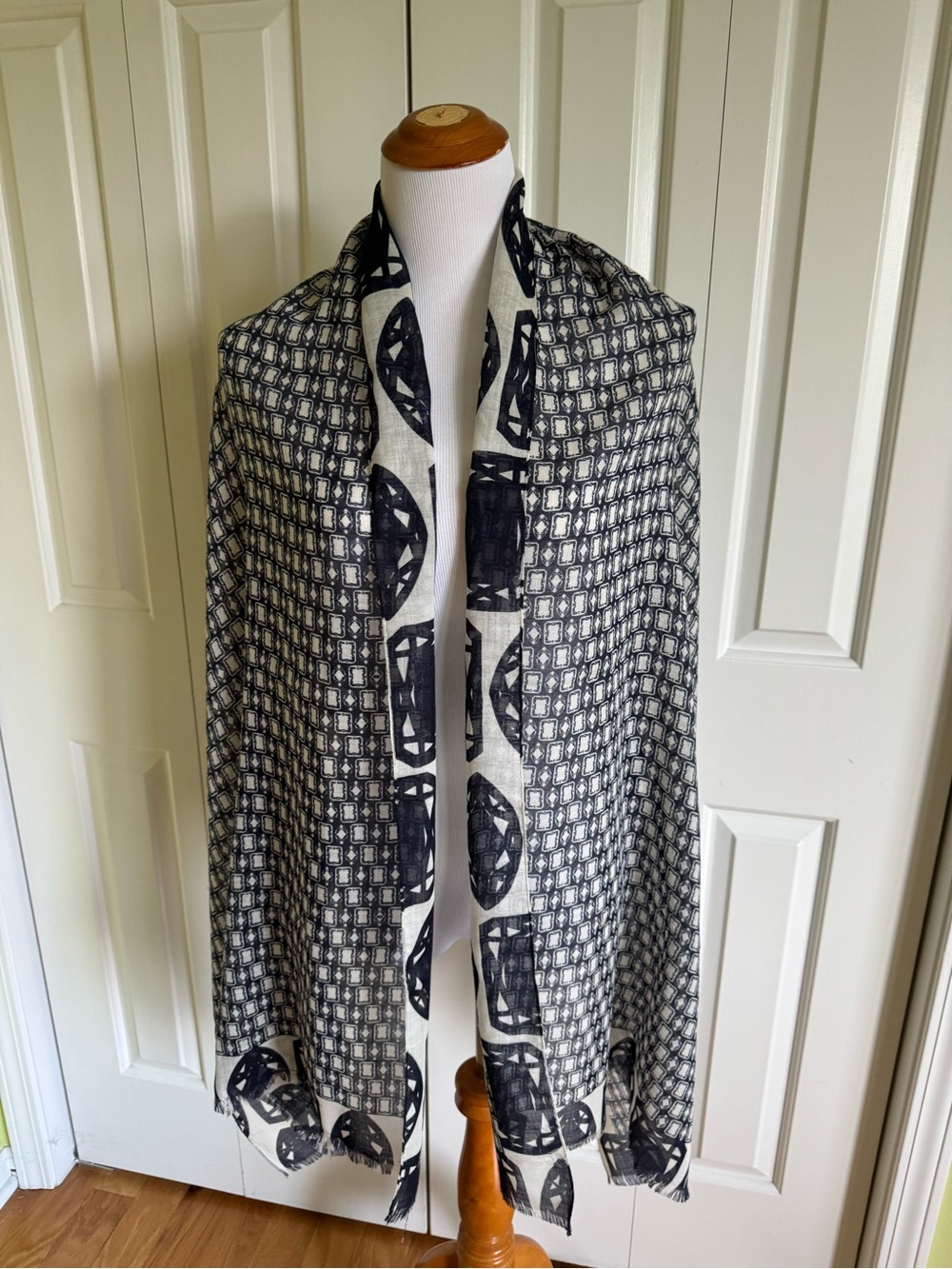 ESCADA Sport Women Navy/White Scarf Mint Authentic